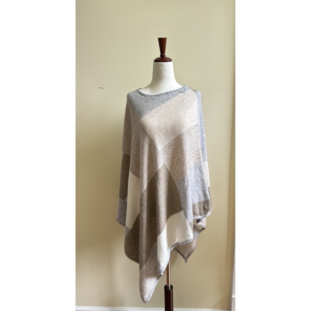 NWT Charter Club Cashmere Club Luxury Multicolor Color Block Poncho Size OS